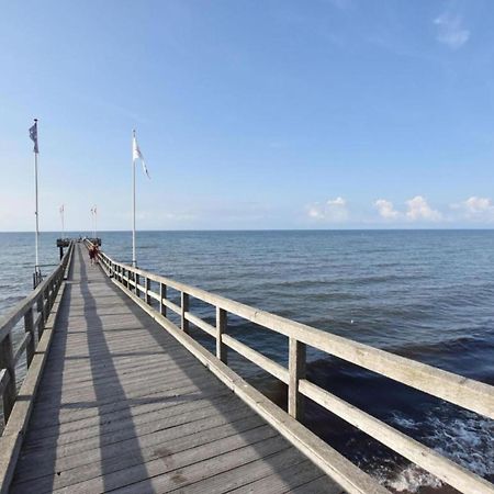 Charming Apartment With A Terrace Near The Sea Wiek auf Rügen エクステリア 写真